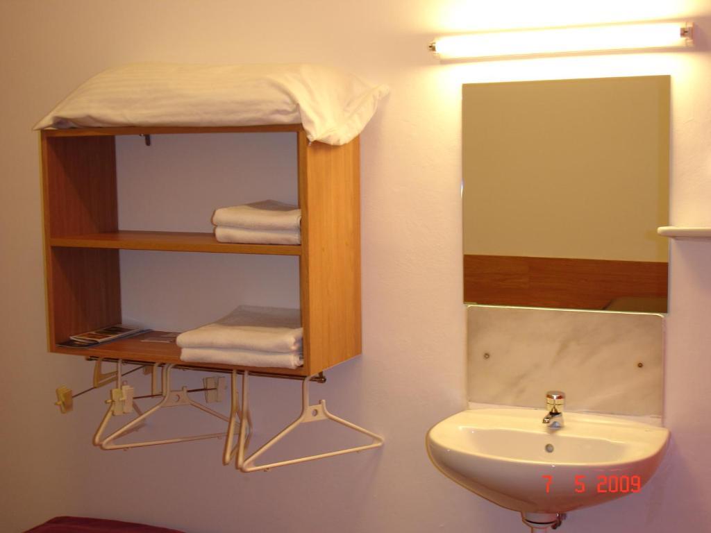 Hostal Can Blanco Sarriá de Ter Dış mekan fotoğraf